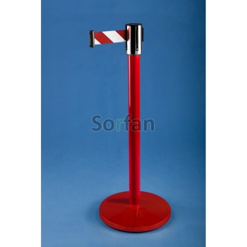 retractable-barrier-industrial-red-2,7-m-1